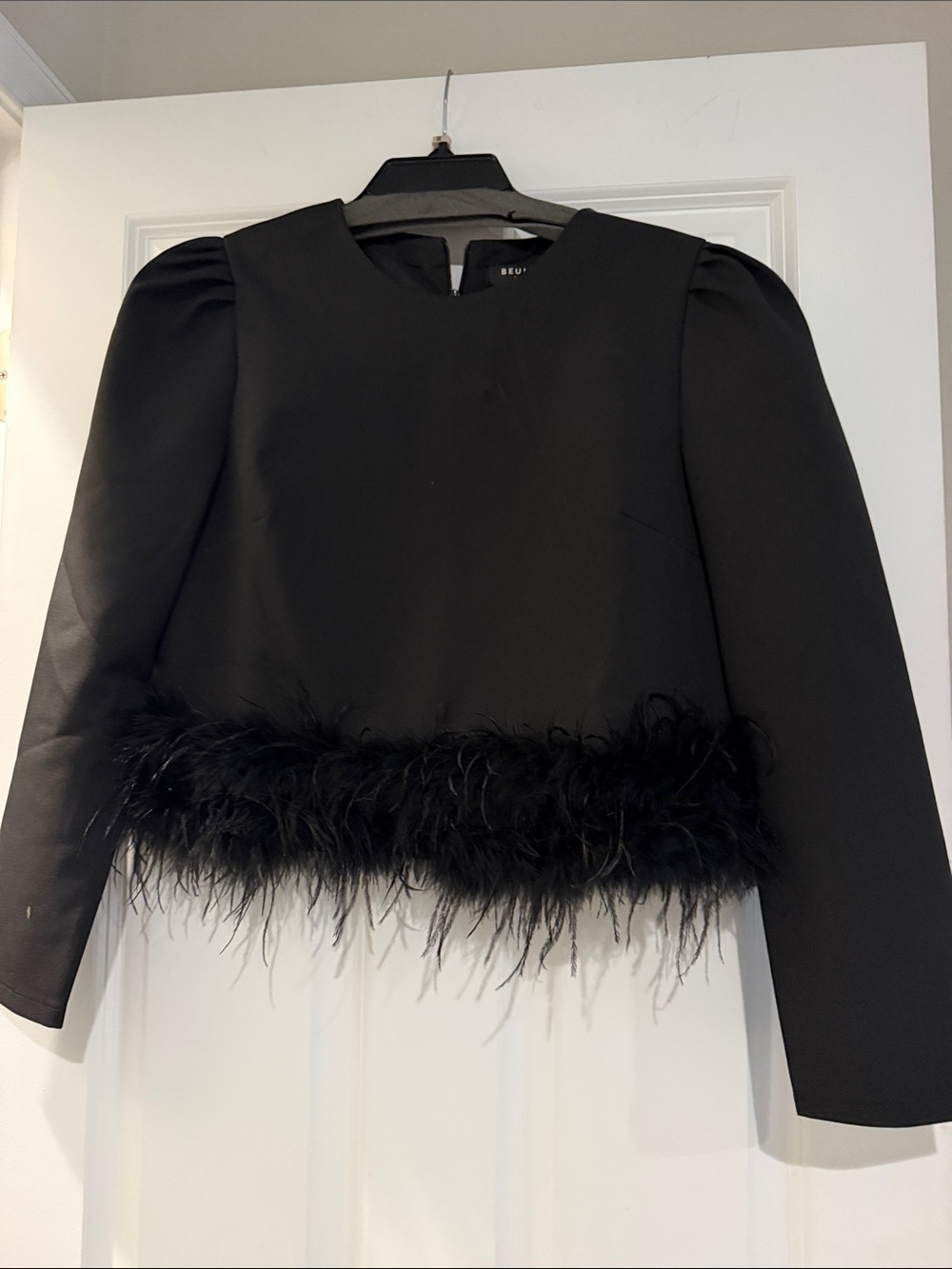 Beulah Black Feather-Trim Cropped Long-Sleeve Top